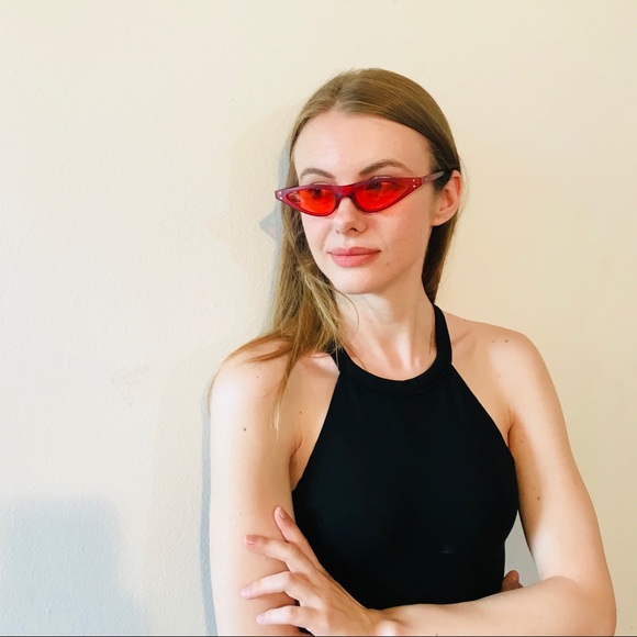 BELLA RETRO STYLE RUBY RED SUNGLASSES UV 400 - Picture 6 of 8